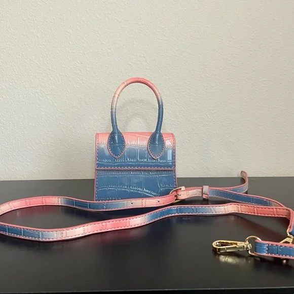 Purses - Picture 4 of 4